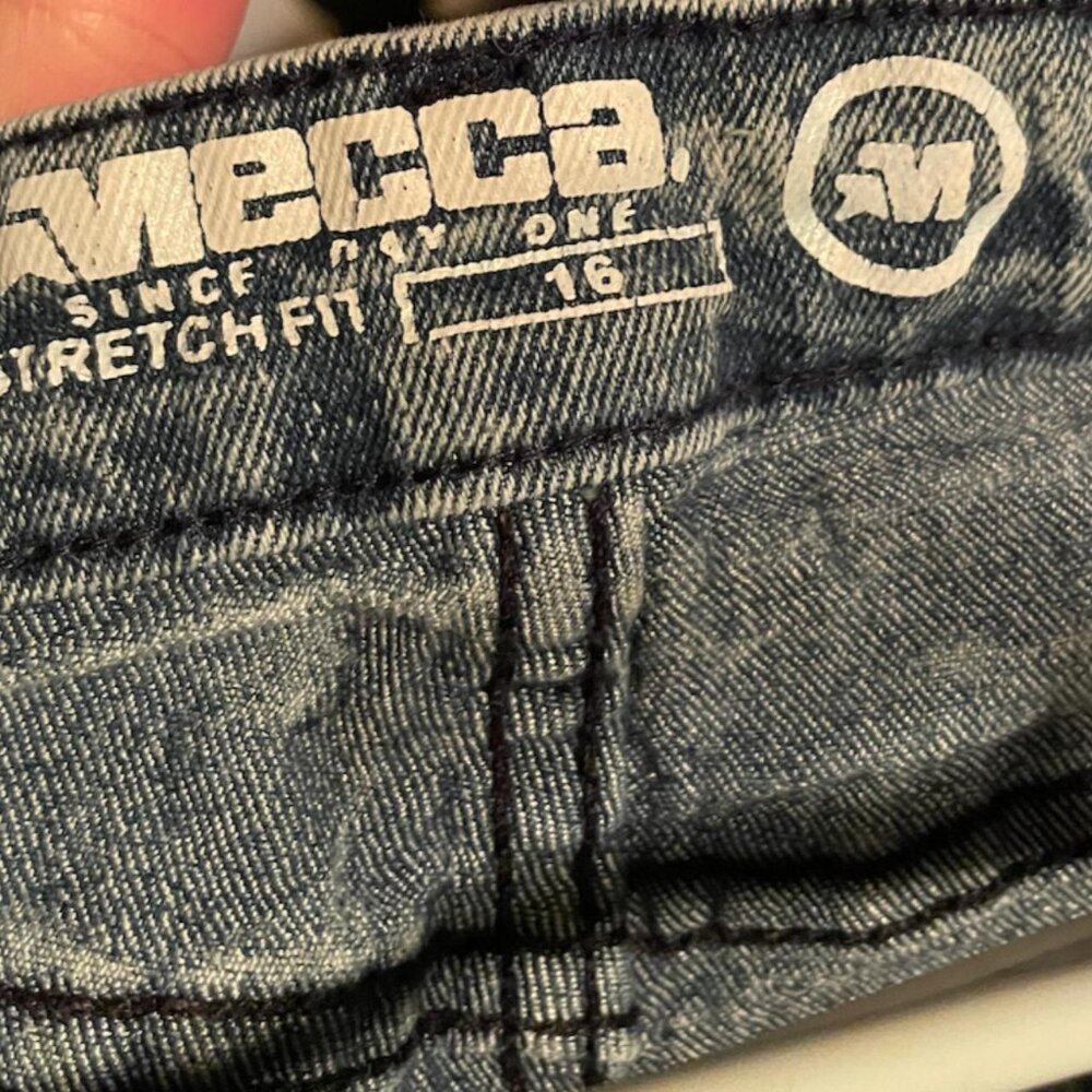 Mecca Jeans - Picture 2 of 2